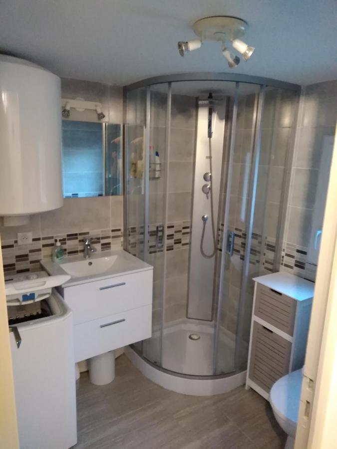 Studio Faillant Lorgues Spa Privatif Avec Superbe Piscine 외부 사진
