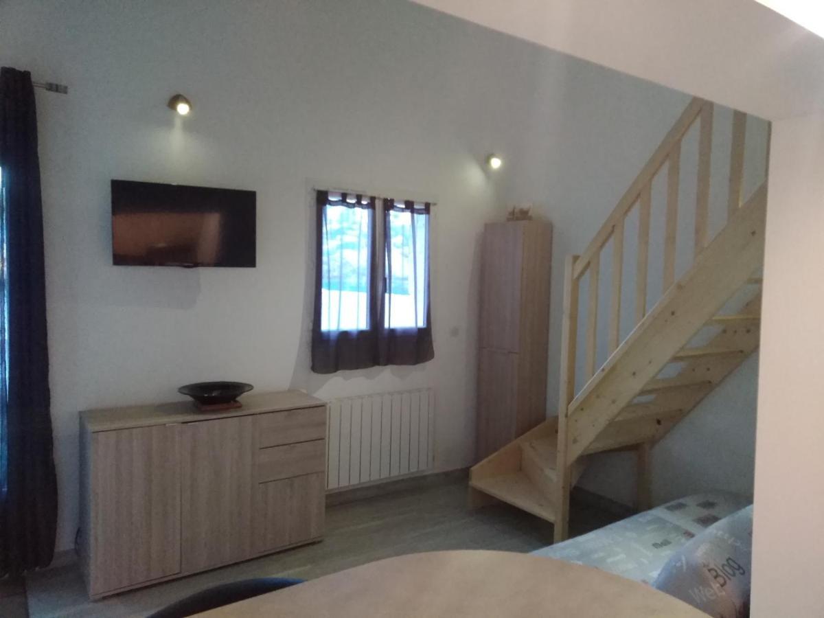 Studio Faillant Lorgues Spa Privatif Avec Superbe Piscine 외부 사진