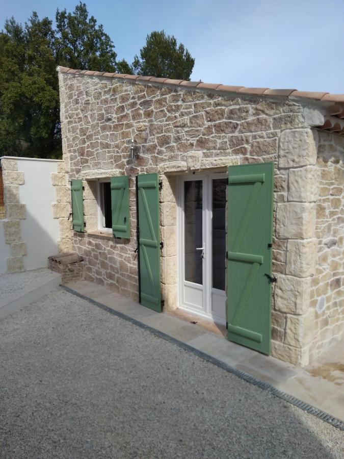 Studio Faillant Lorgues Spa Privatif Avec Superbe Piscine 외부 사진